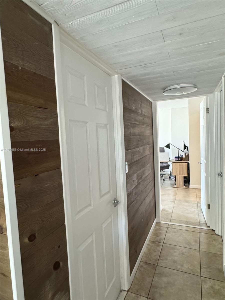 2761 Taft St #110, Hollywood, Florida image 7