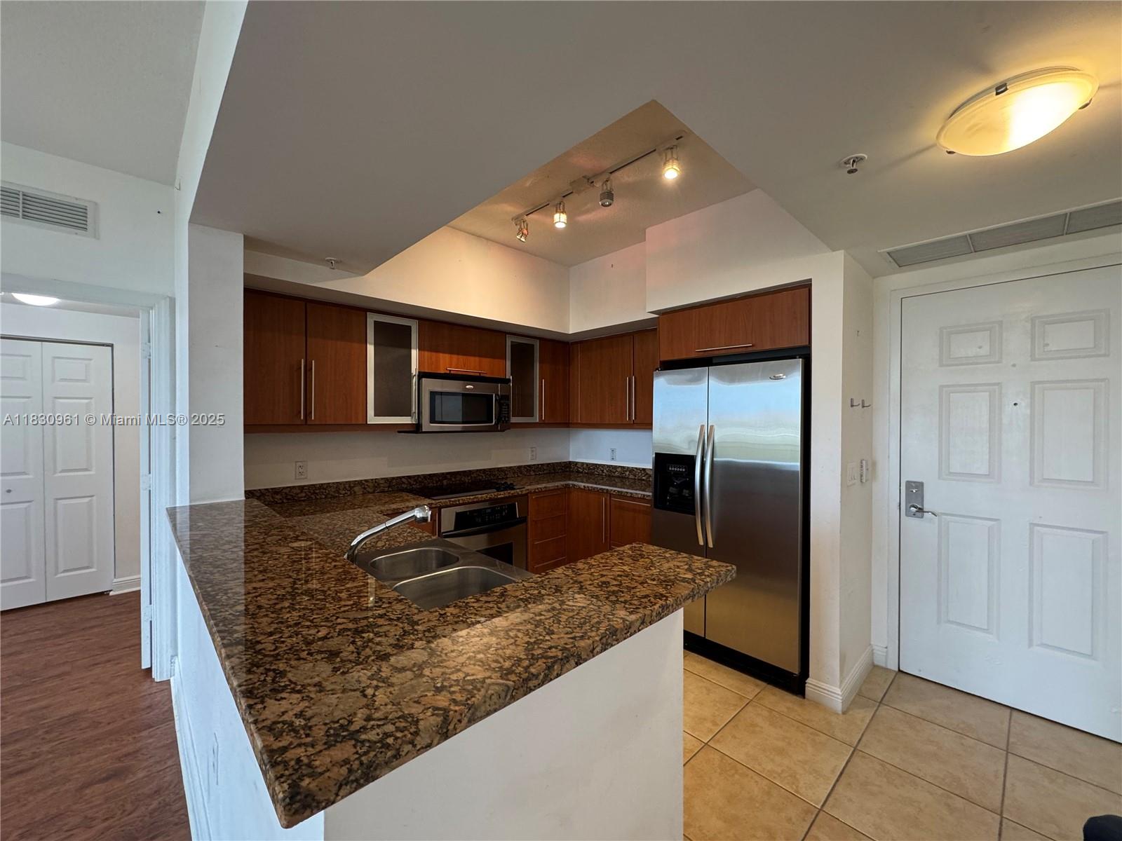 Property photo # 6