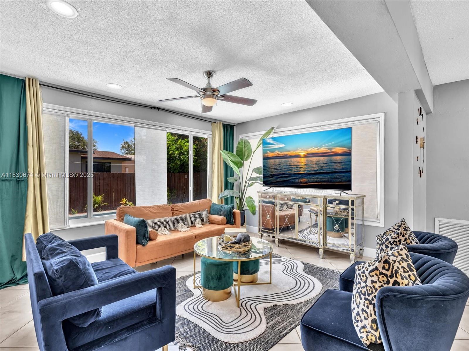 Residential, Pembroke Pines, Florida image 12