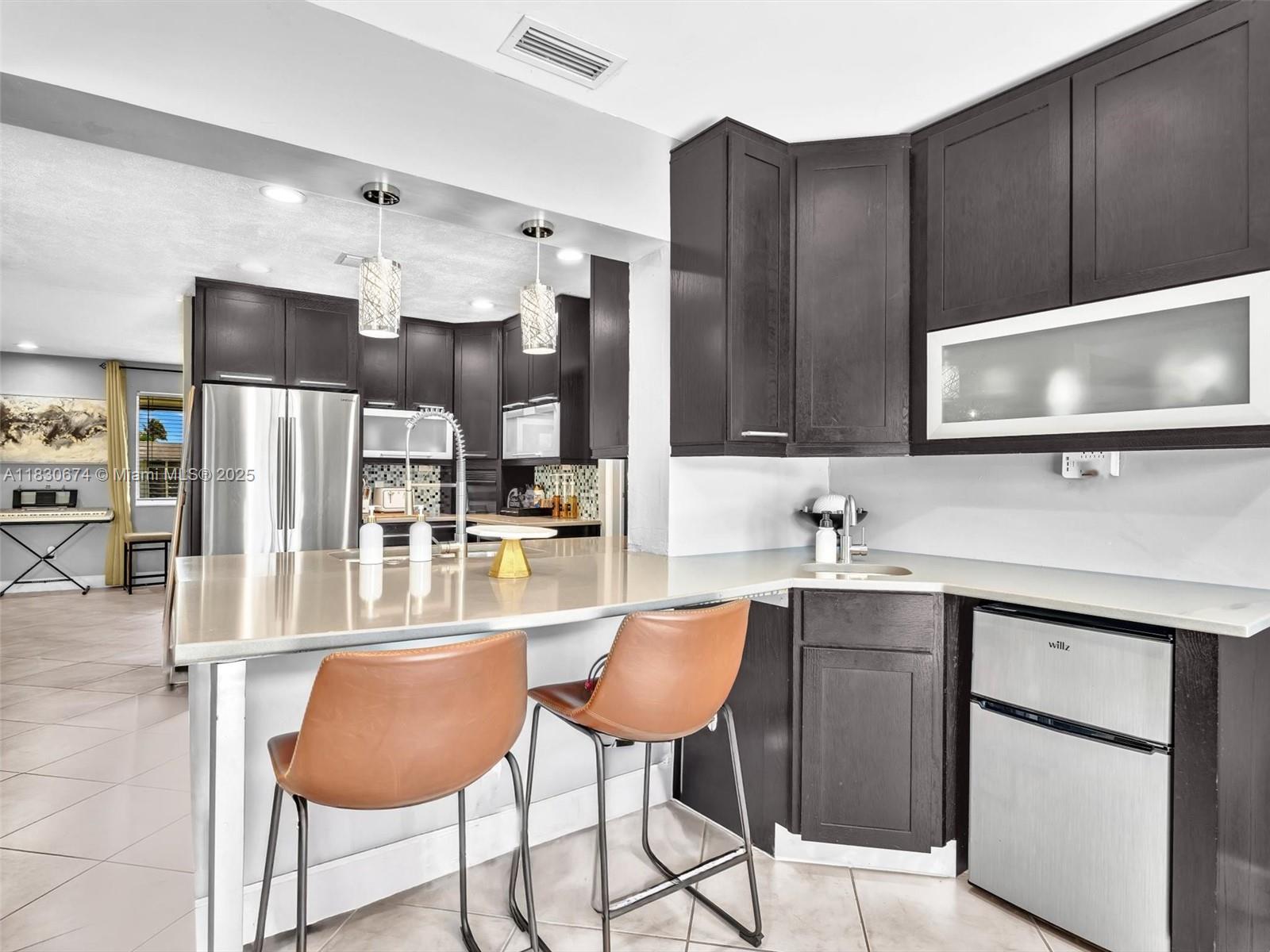 Residential, Pembroke Pines, Florida image 15
