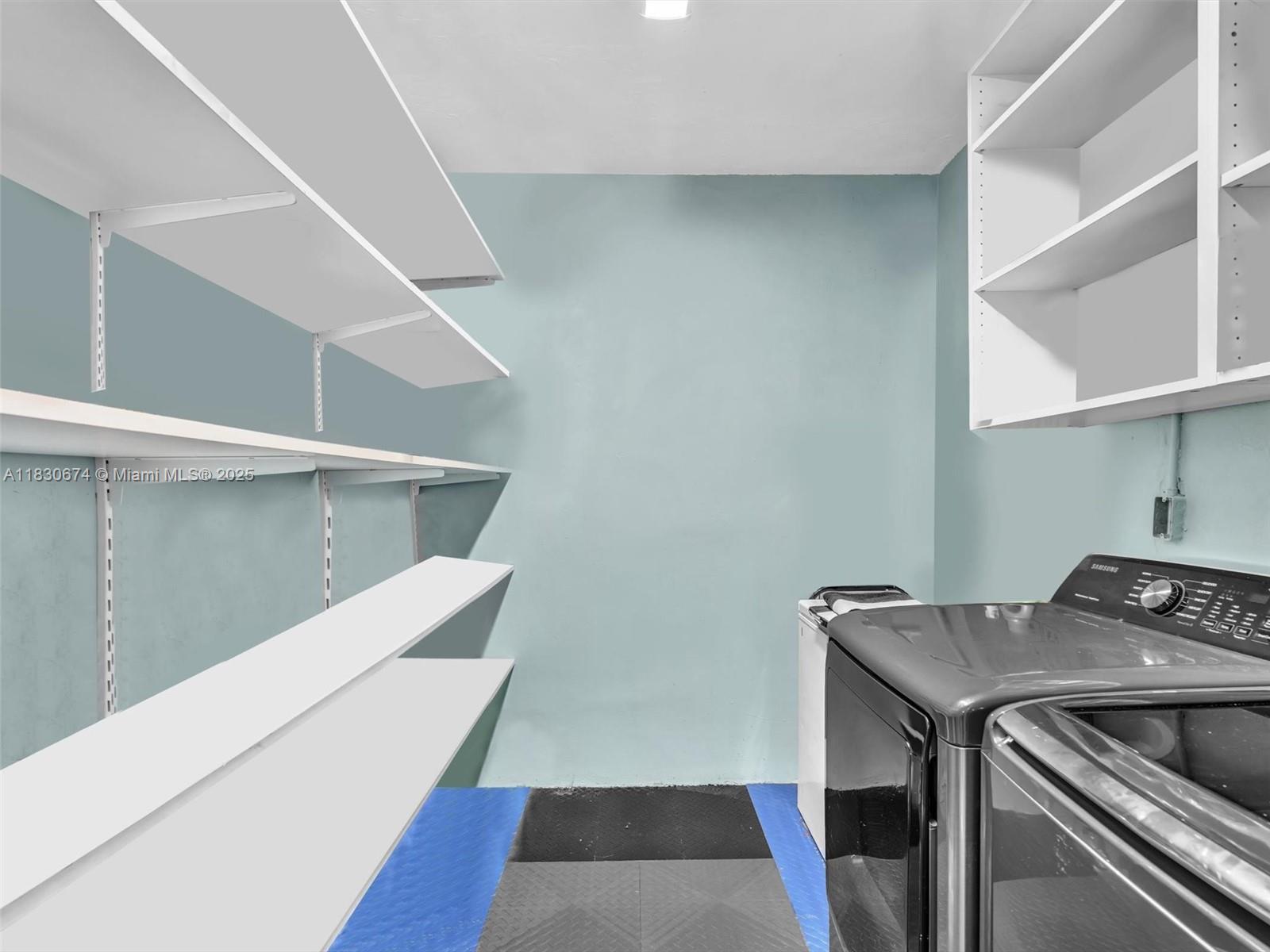 Residential, Pembroke Pines, Florida image 29