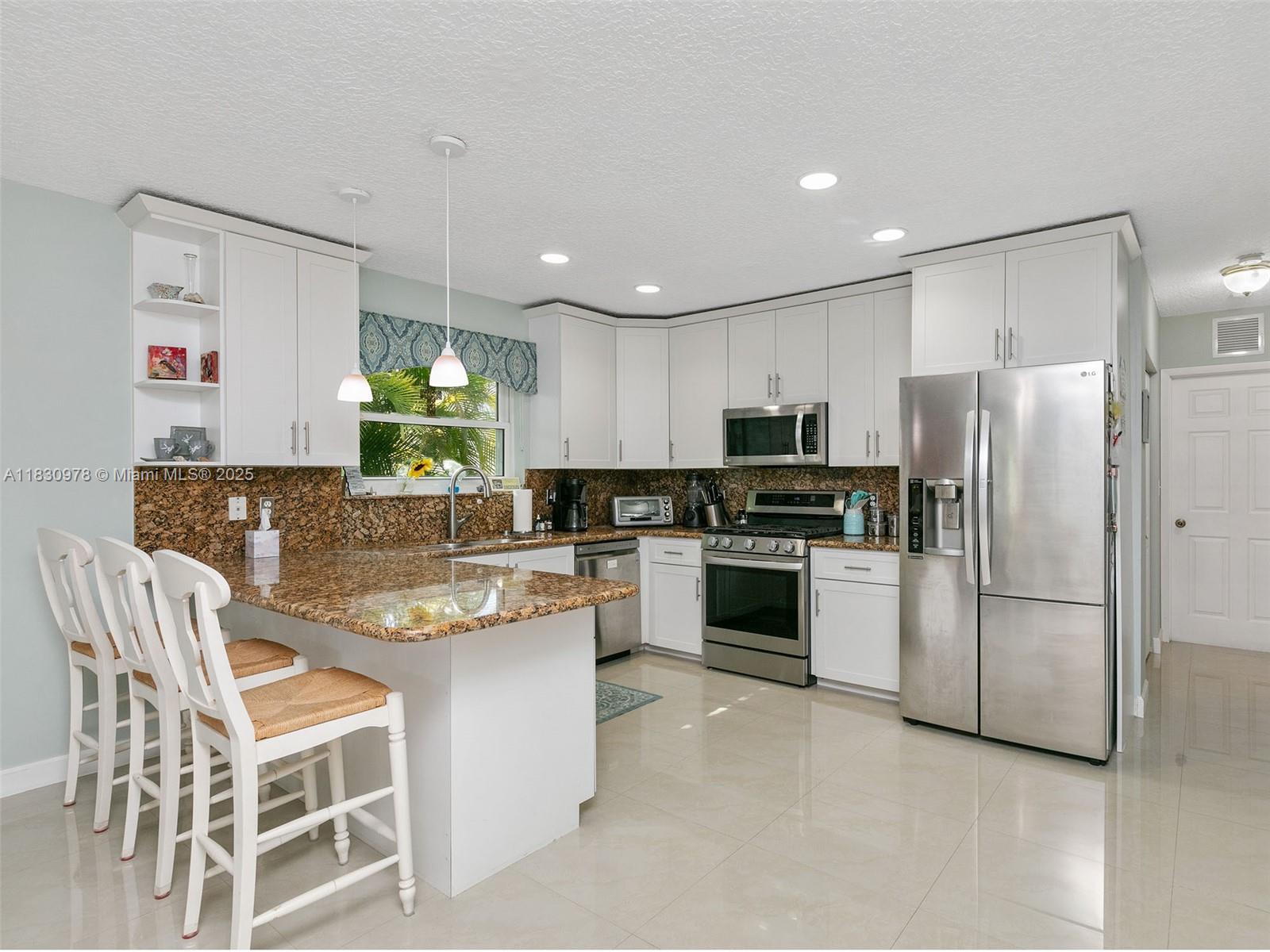 20565 SW 80th Pl, Cutler Bay, Florida image 10