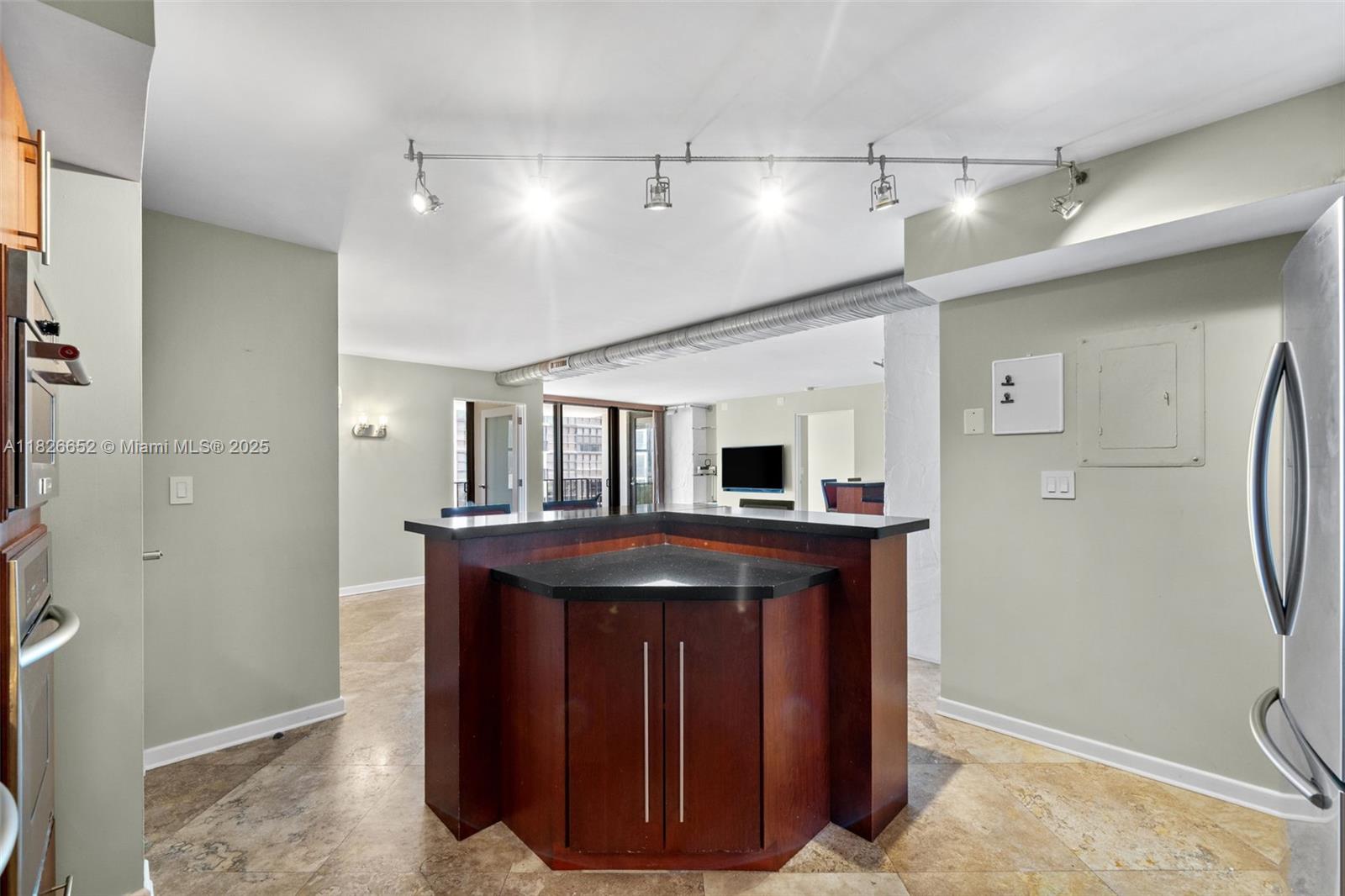 1901 Brickell Ave #B1713, Miami, Florida image 13