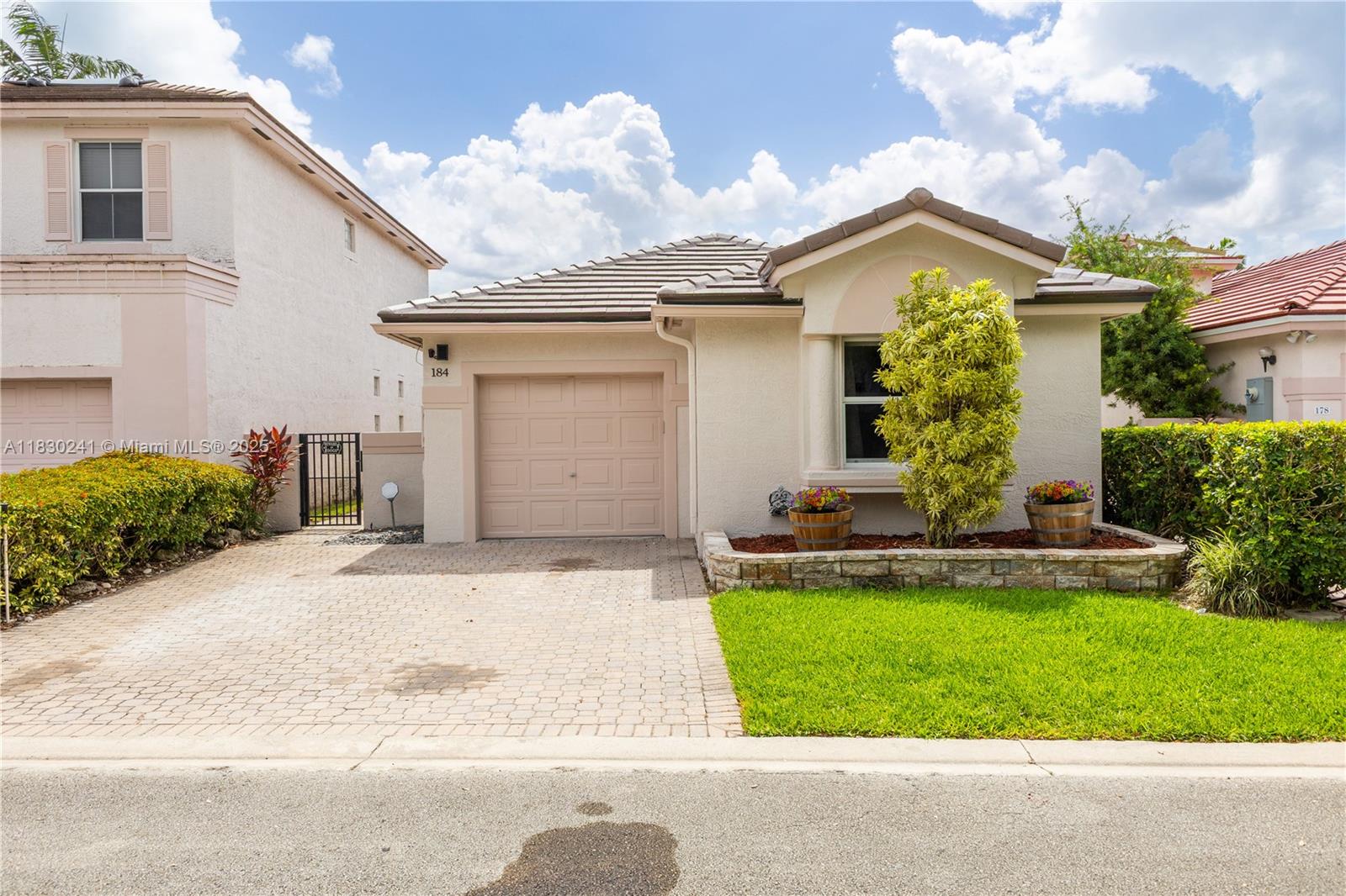 184 NW 75th Way, Plantation, Florida image 2