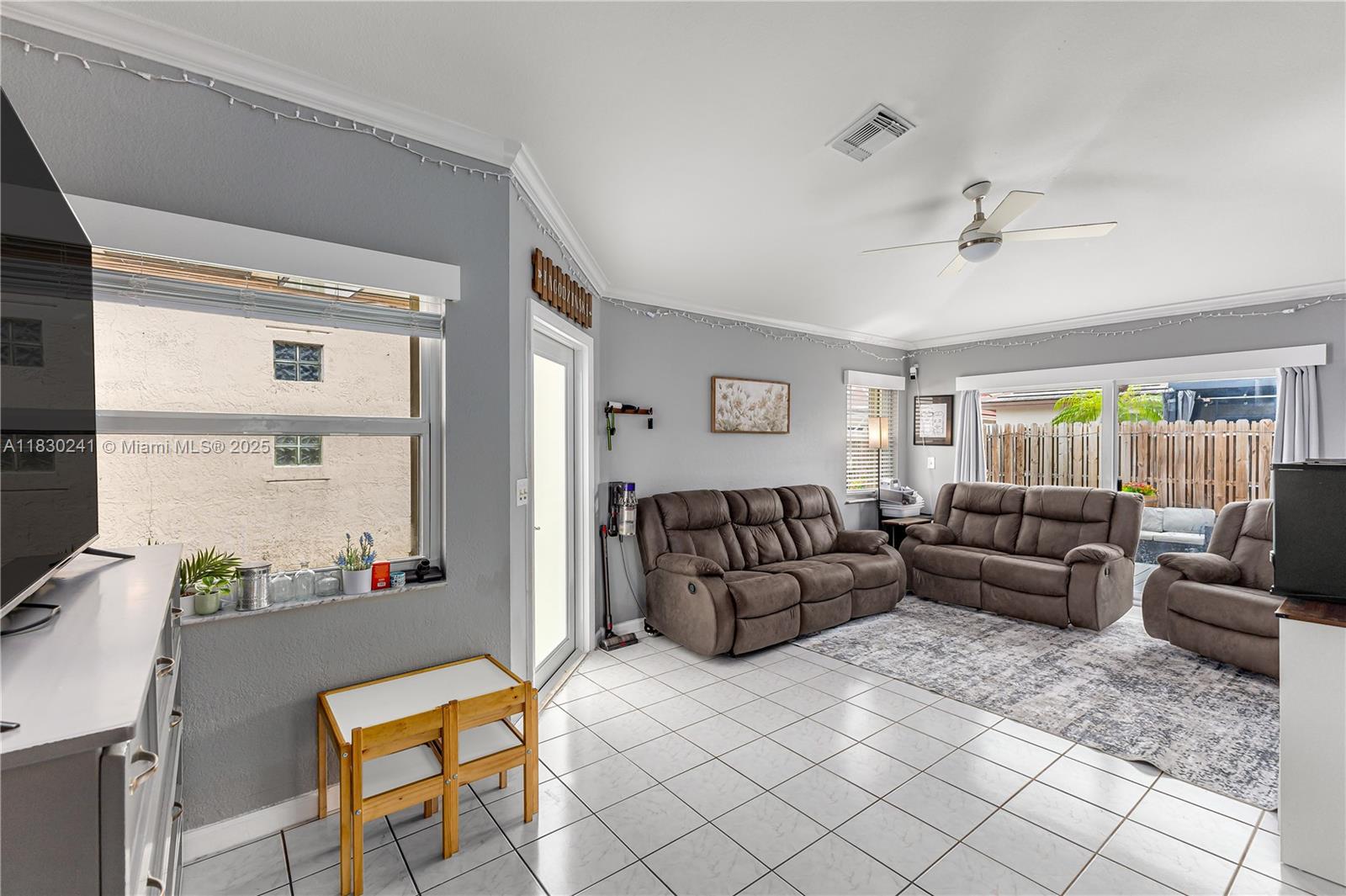 184 NW 75th Way, Plantation, Florida image 6