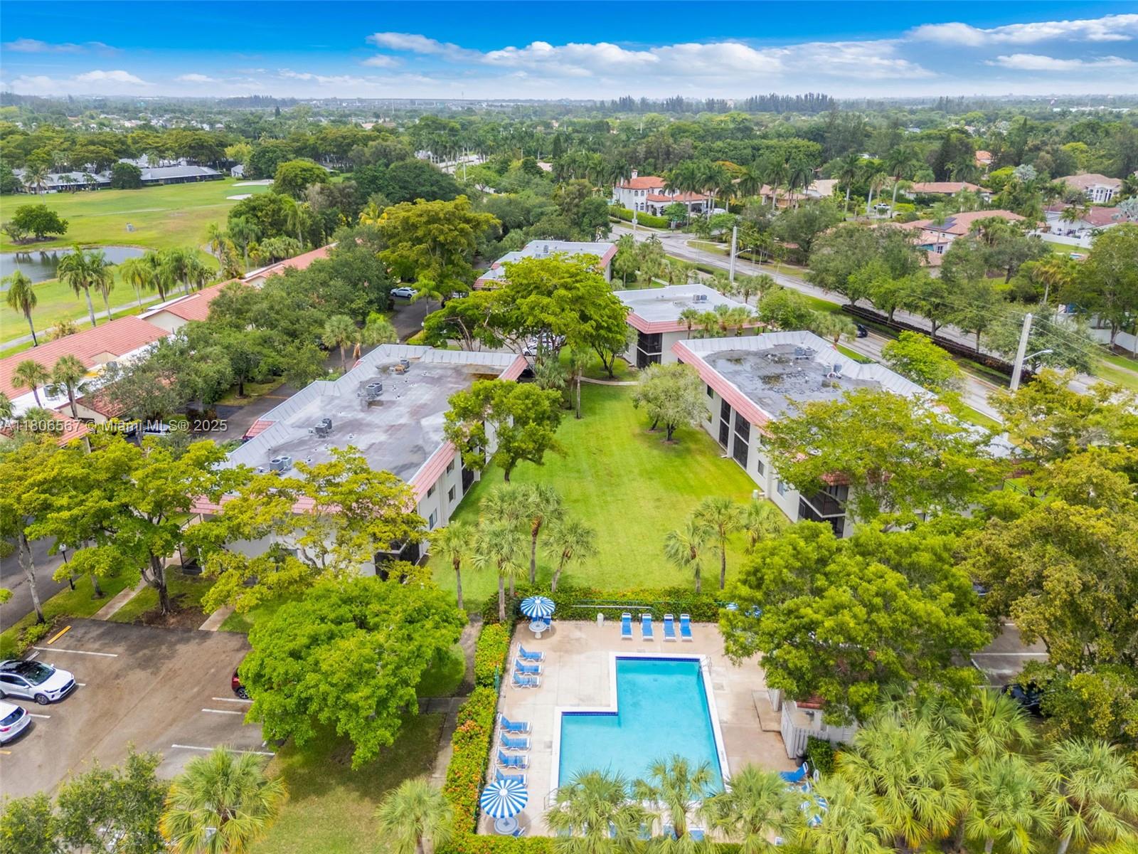 16193 Saddle Club Rd #102, Weston, Florida image 25