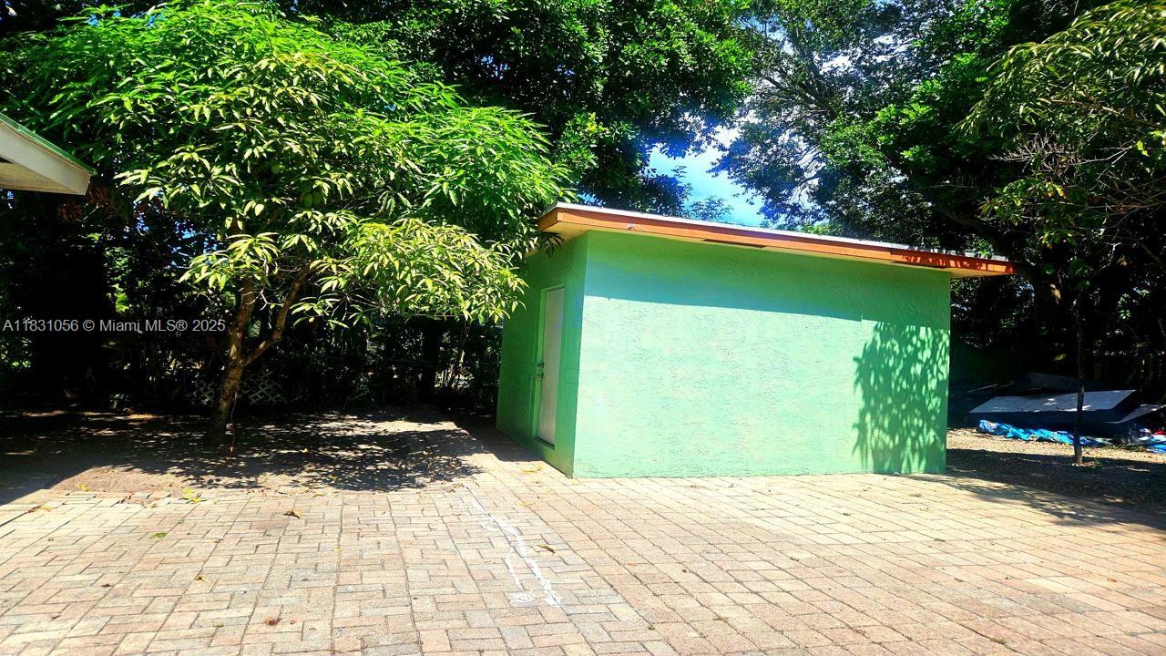 620 W Branch St, Lantana, Florida image 5