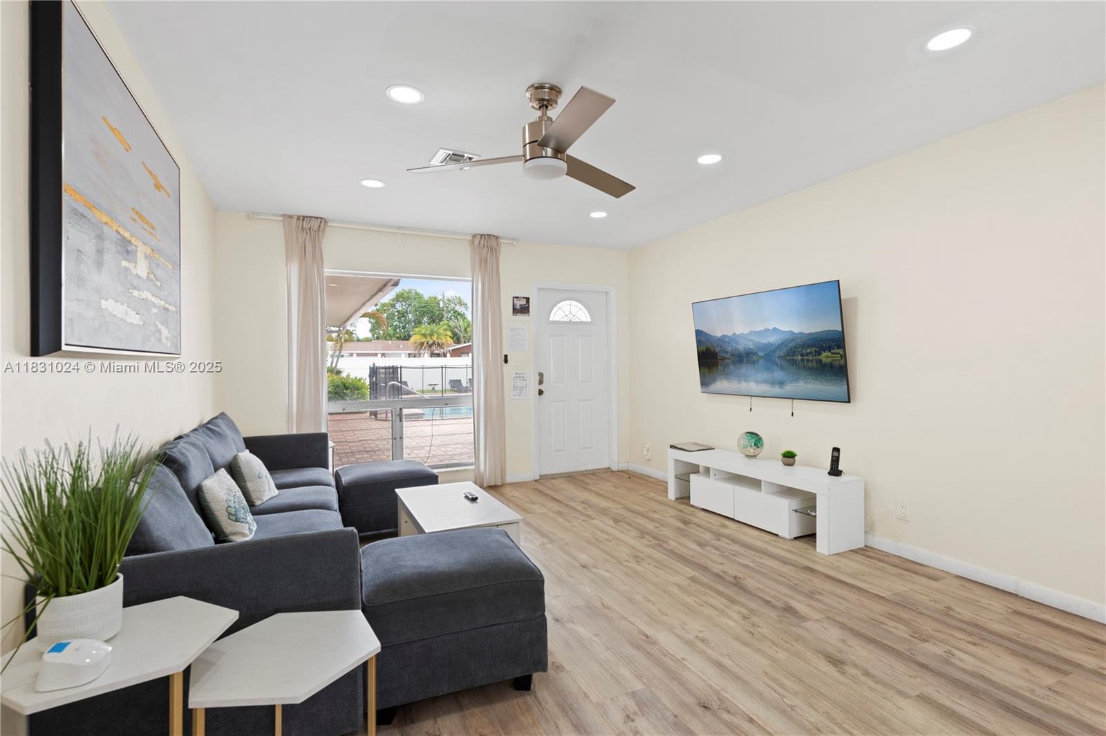 1761 NE 55th St, Fort Lauderdale, Florida image 9