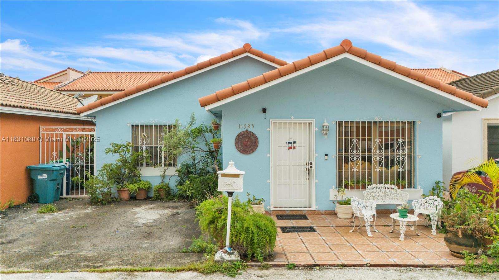 11525 SW 6th St, Sweetwater, Florida image 1