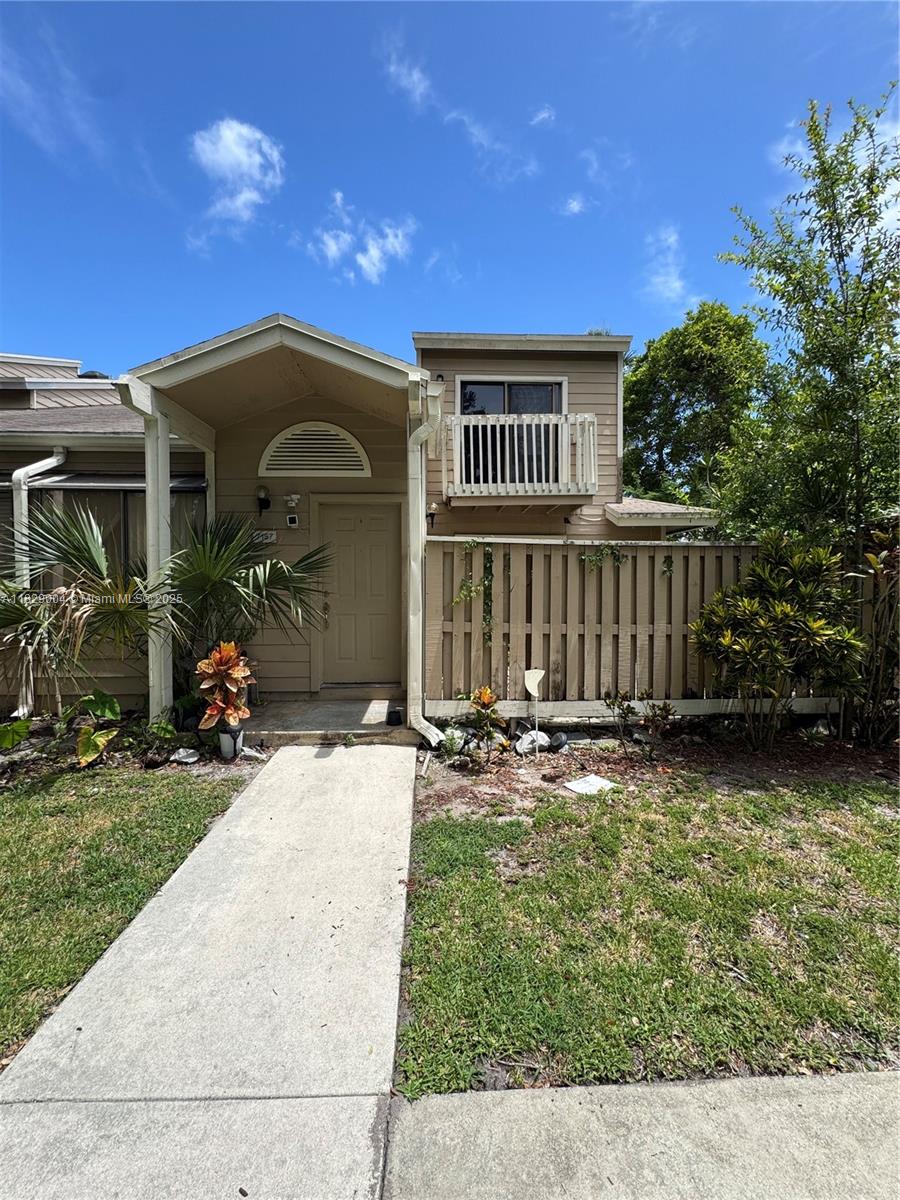 7157 Sportsmans Dr, North Lauderdale, Florida image 1