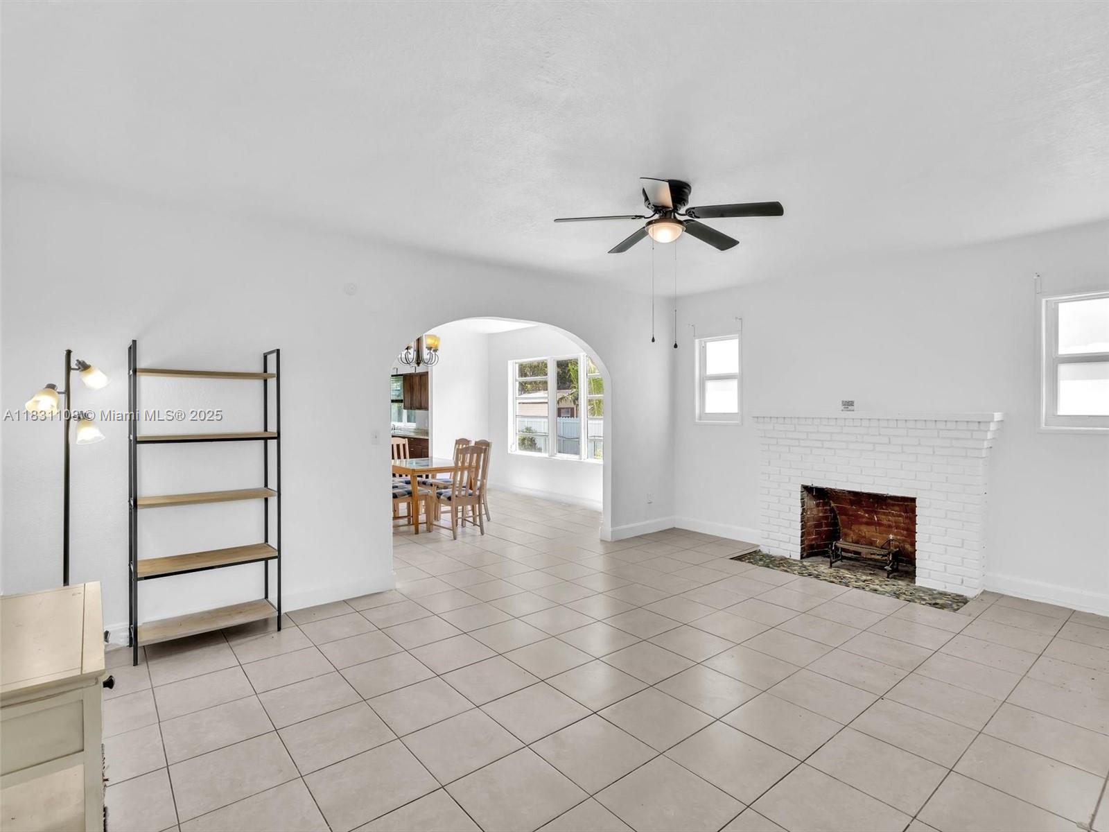 1342 NW 55th Ter, Miami, Florida image 10