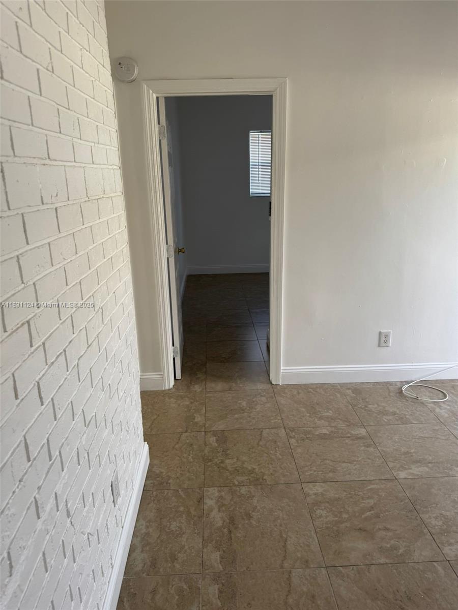 630 NW 15th Ter, Fort Lauderdale, Florida image 12