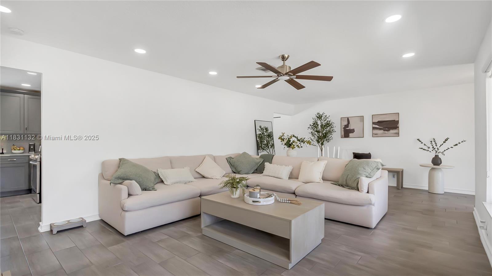 10401 NW 21st St, Pembroke Pines, Florida image 2