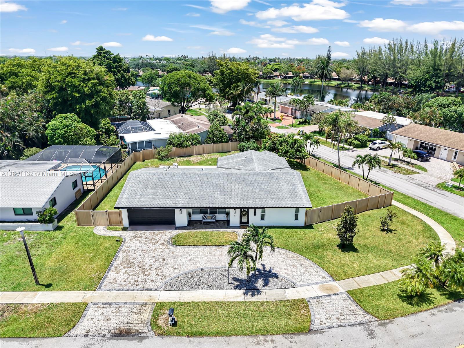 10401 NW 21st St, Pembroke Pines, Florida image 34