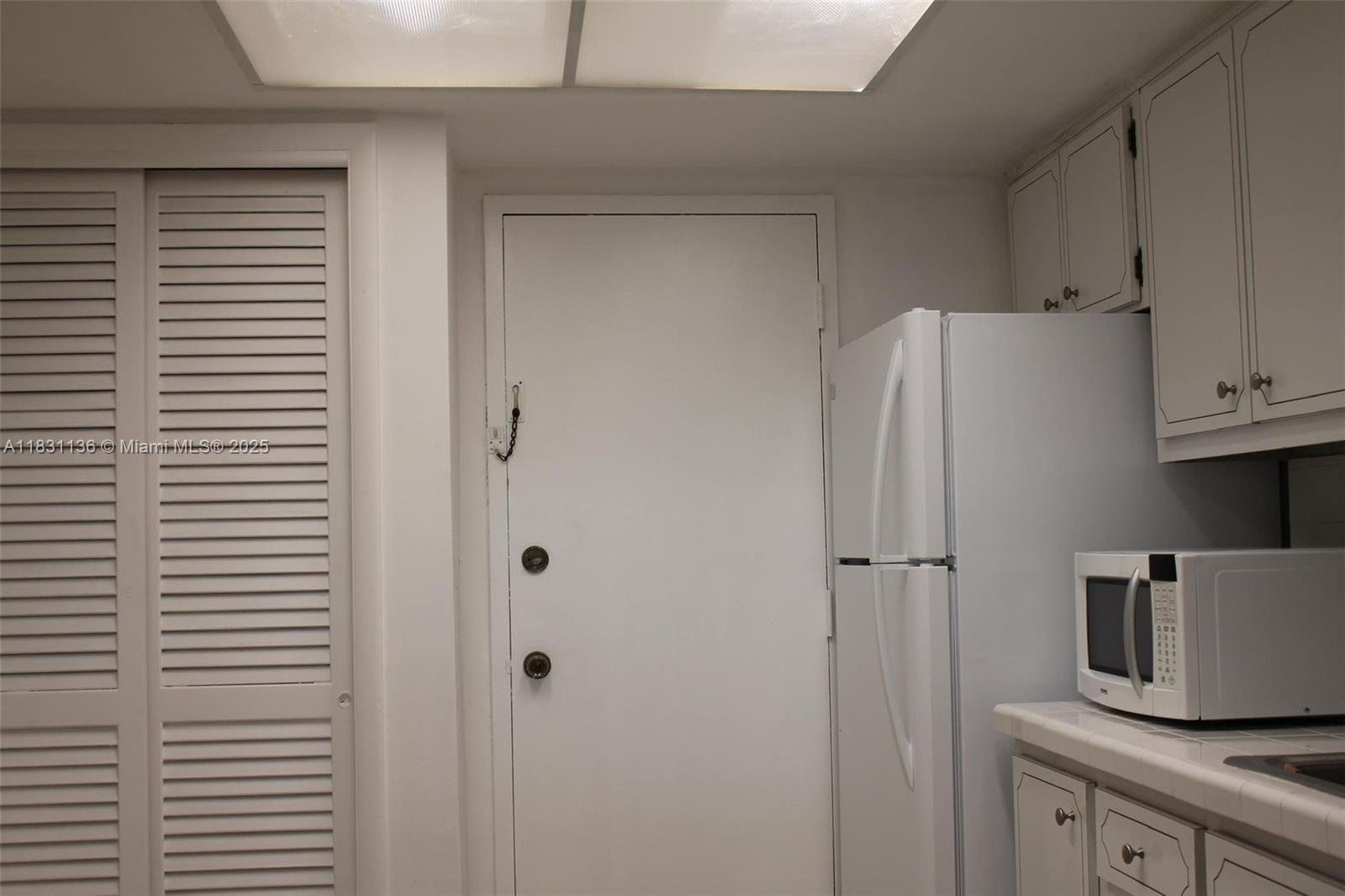 Property photo # 6