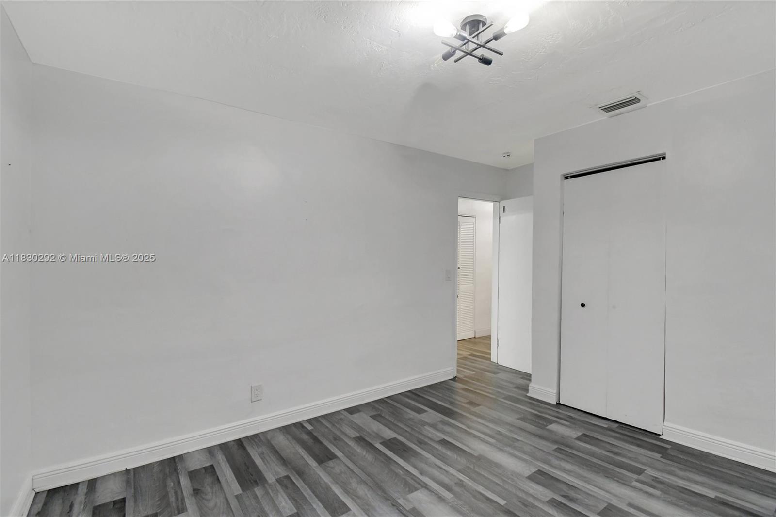 4917 SW 43rd Ter, Dania Beach, Florida image 28