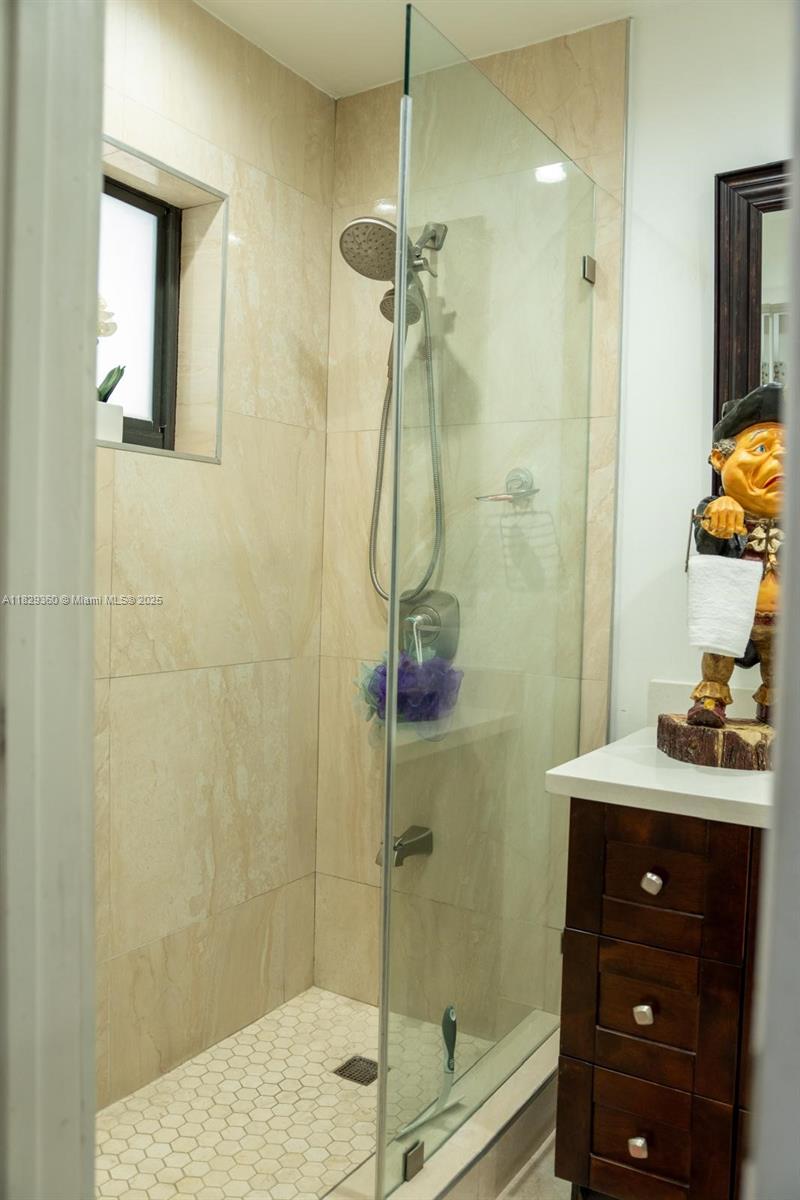 2401 SW 132nd Ave, Miami, Florida image 11