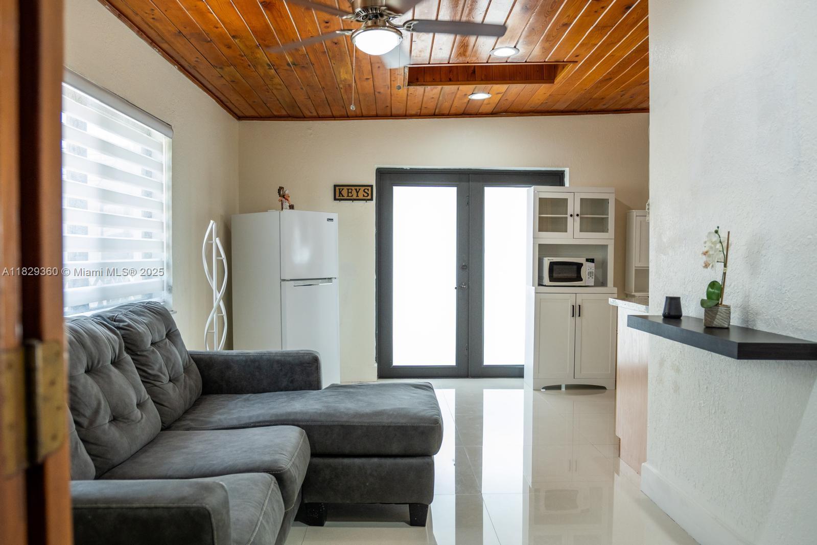 2401 SW 132nd Ave, Miami, Florida image 16
