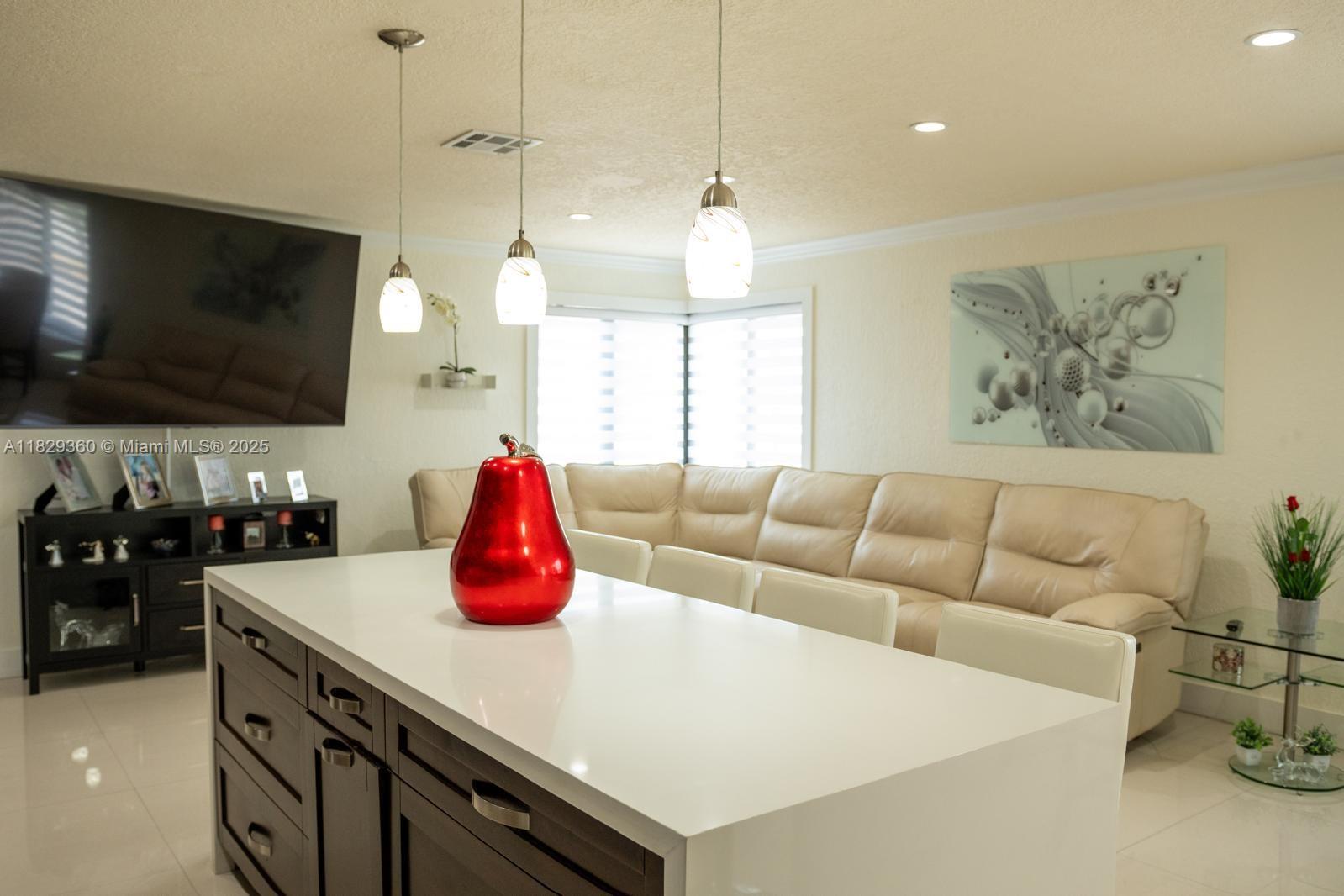 2401 SW 132nd Ave, Miami, Florida image 7