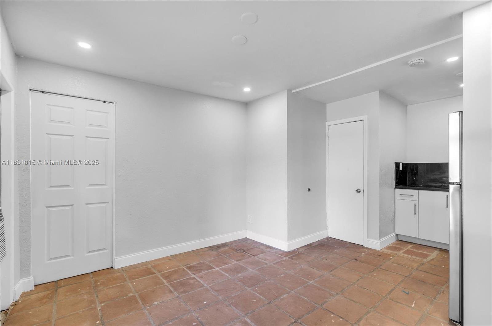 Property photo # 4