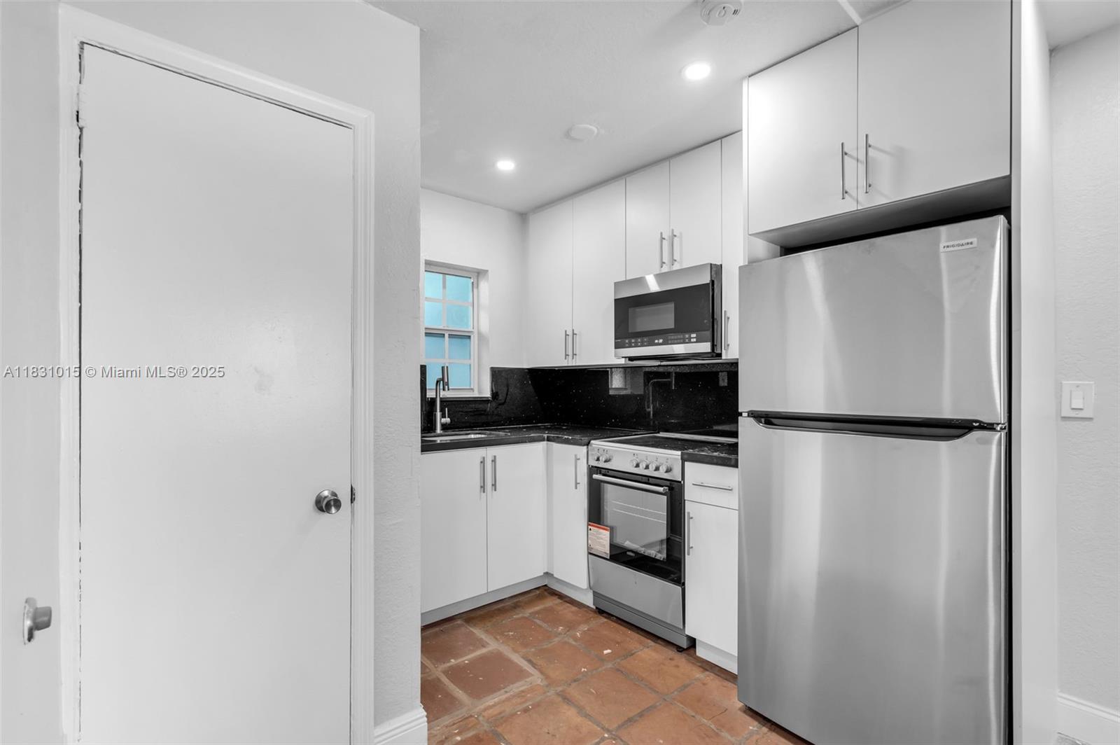 Property photo # 8