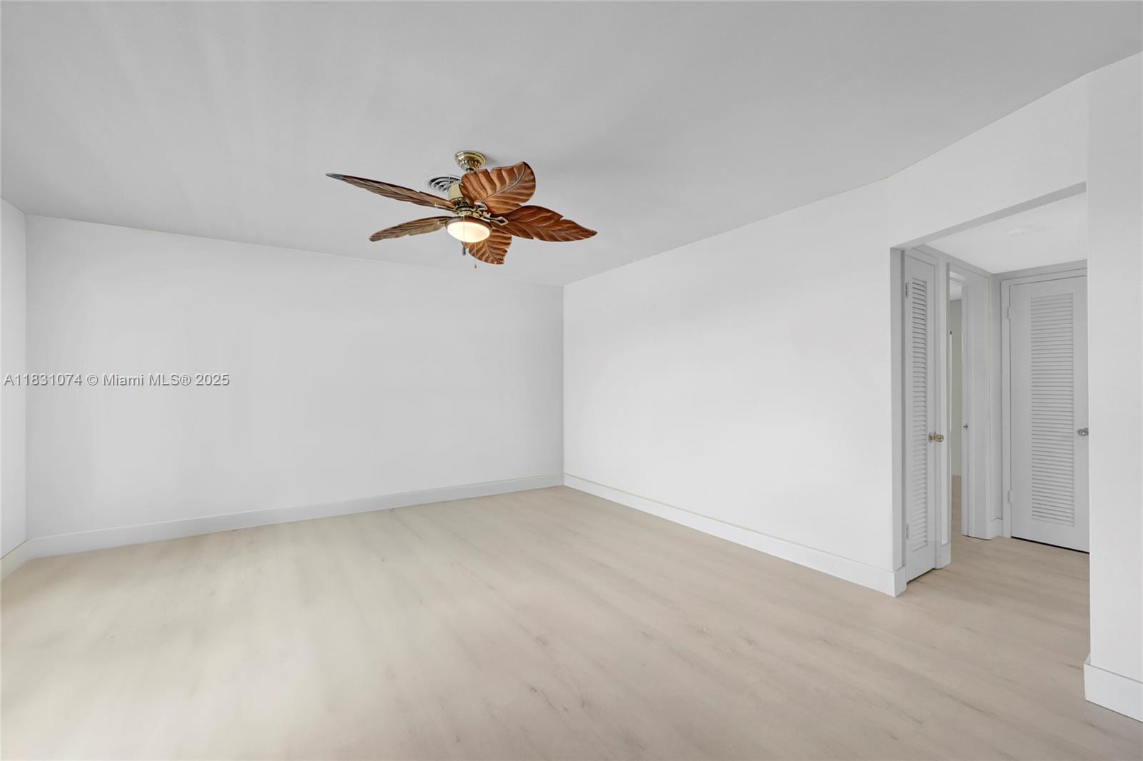 931 SE 9th Ave #15, Pompano Beach, Florida image 3