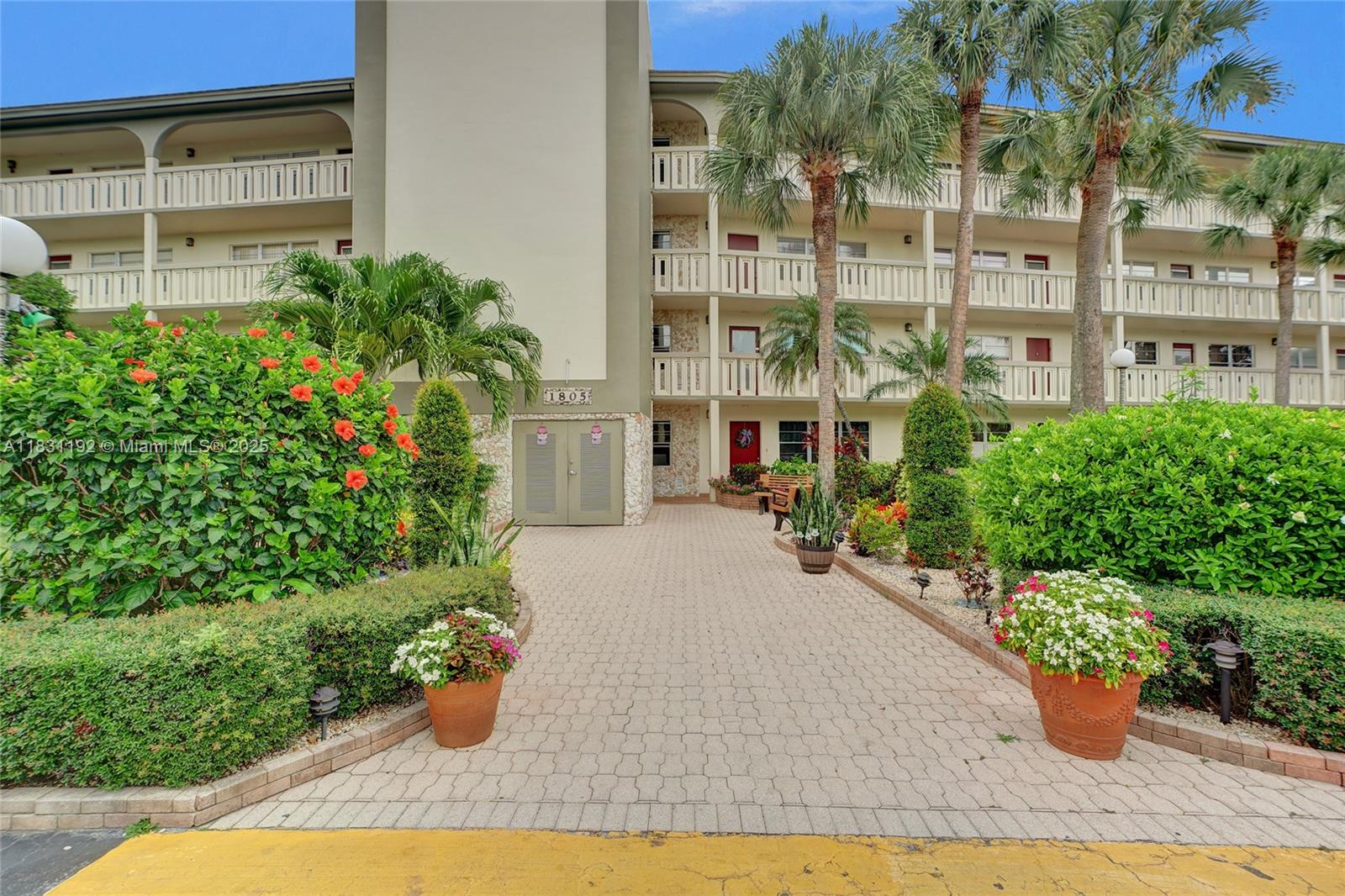 1805 Eleuthera Pt #J1, Coconut Creek, Florida image 2