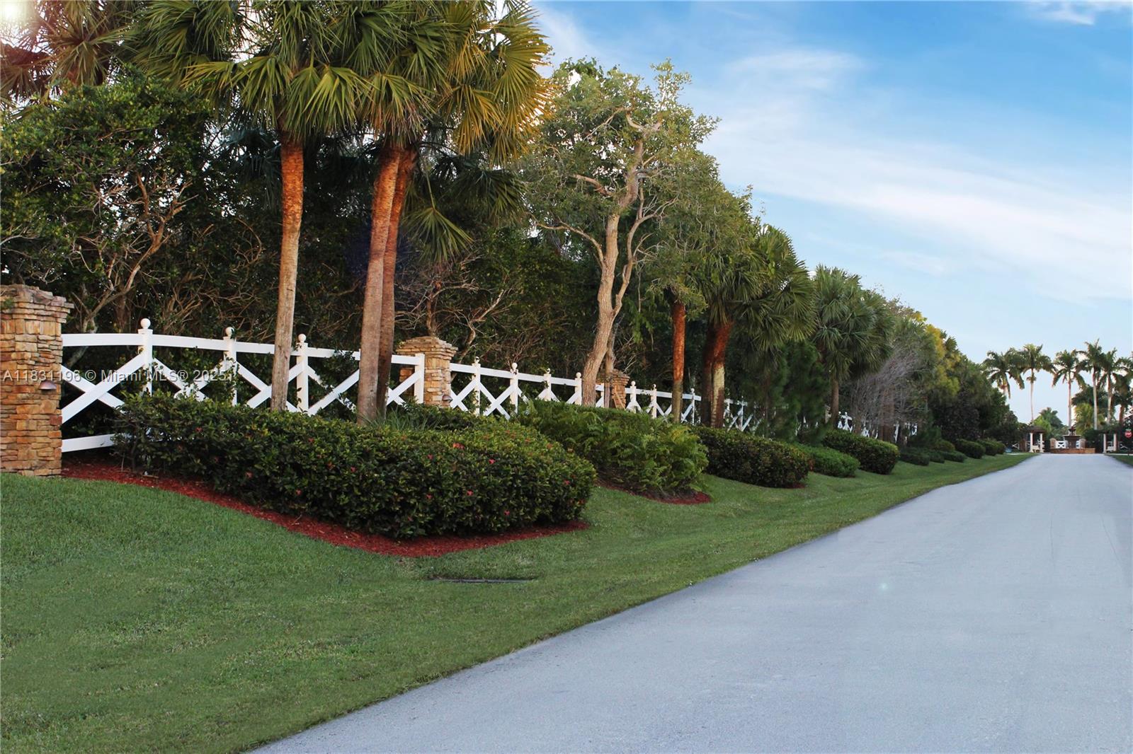 17025 Stratford Ct, Southwest Ranches, Florida image 16