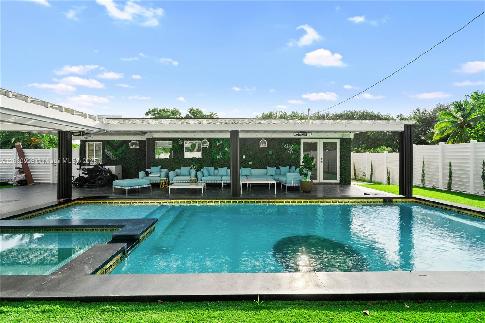971 NE 113th St, Biscayne Park, Florida image 44