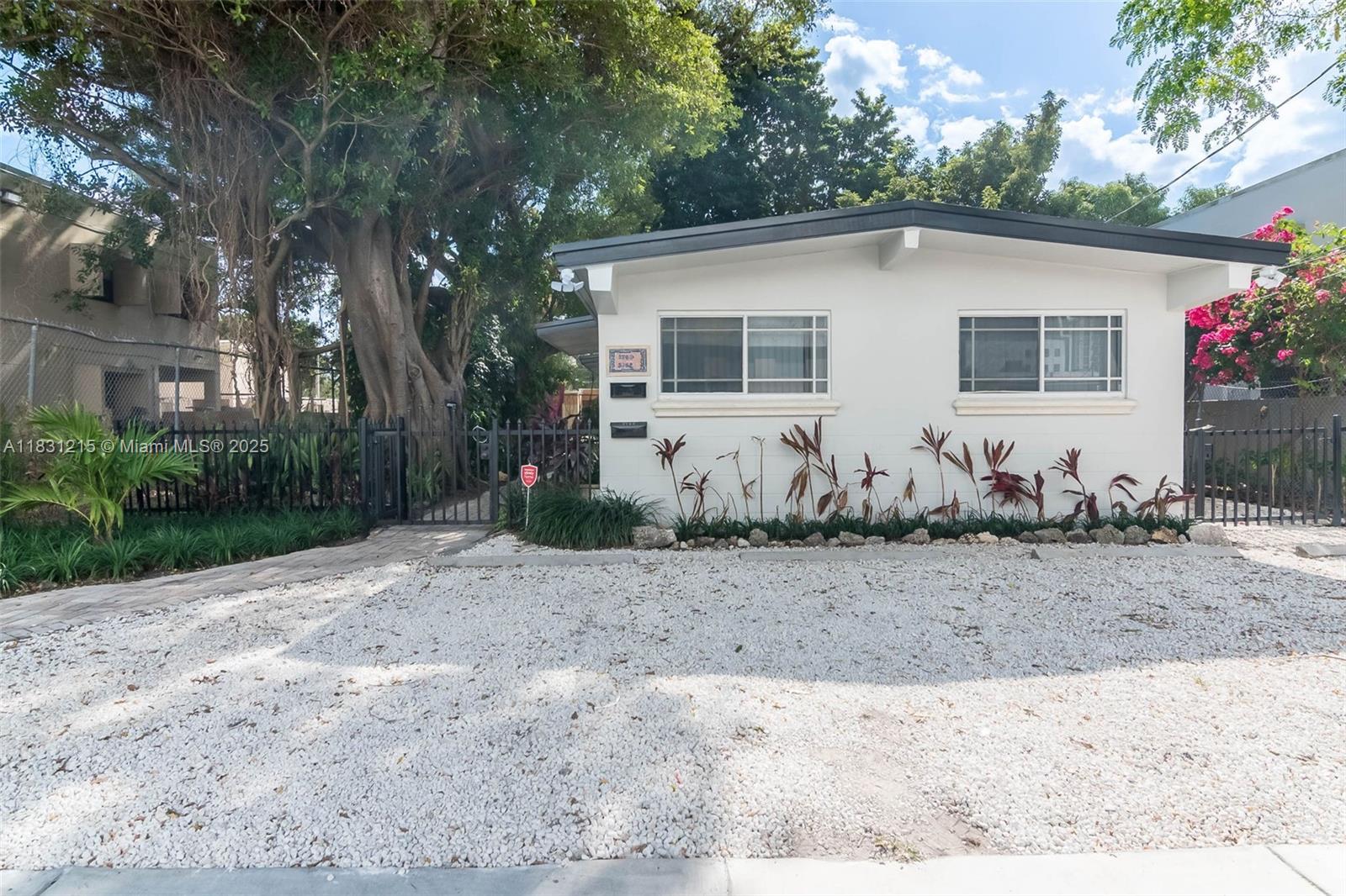 Property photo # 0