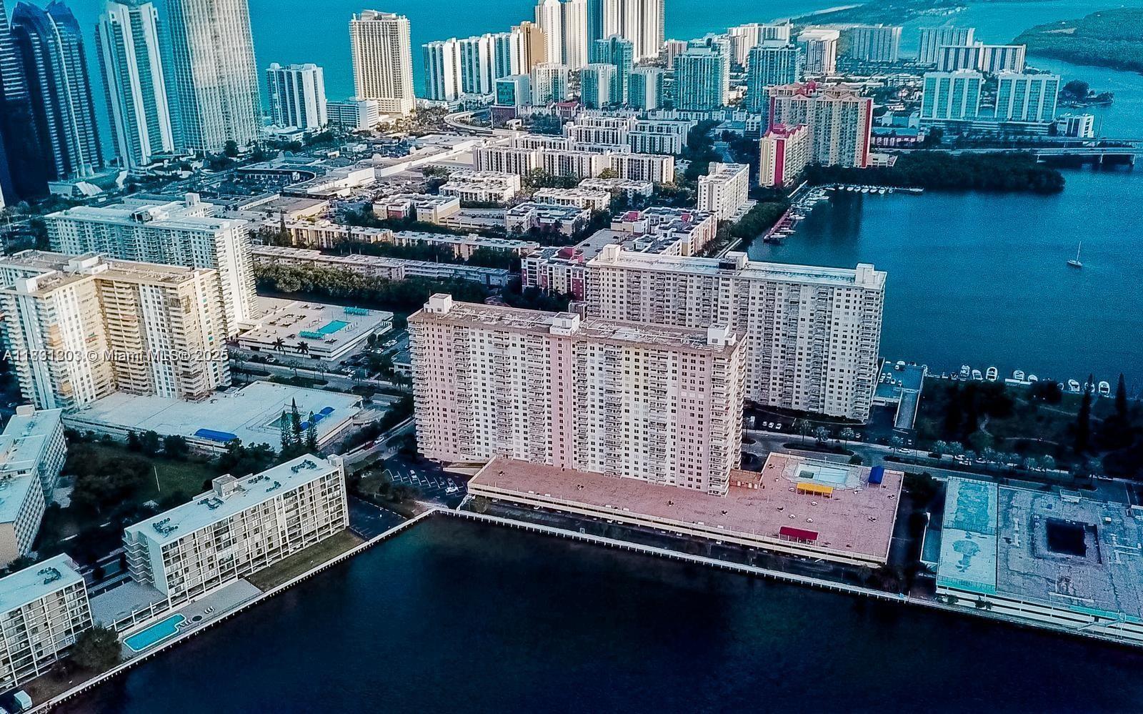 251 174th St #911, Sunny Isles Beach, Florida image 1
