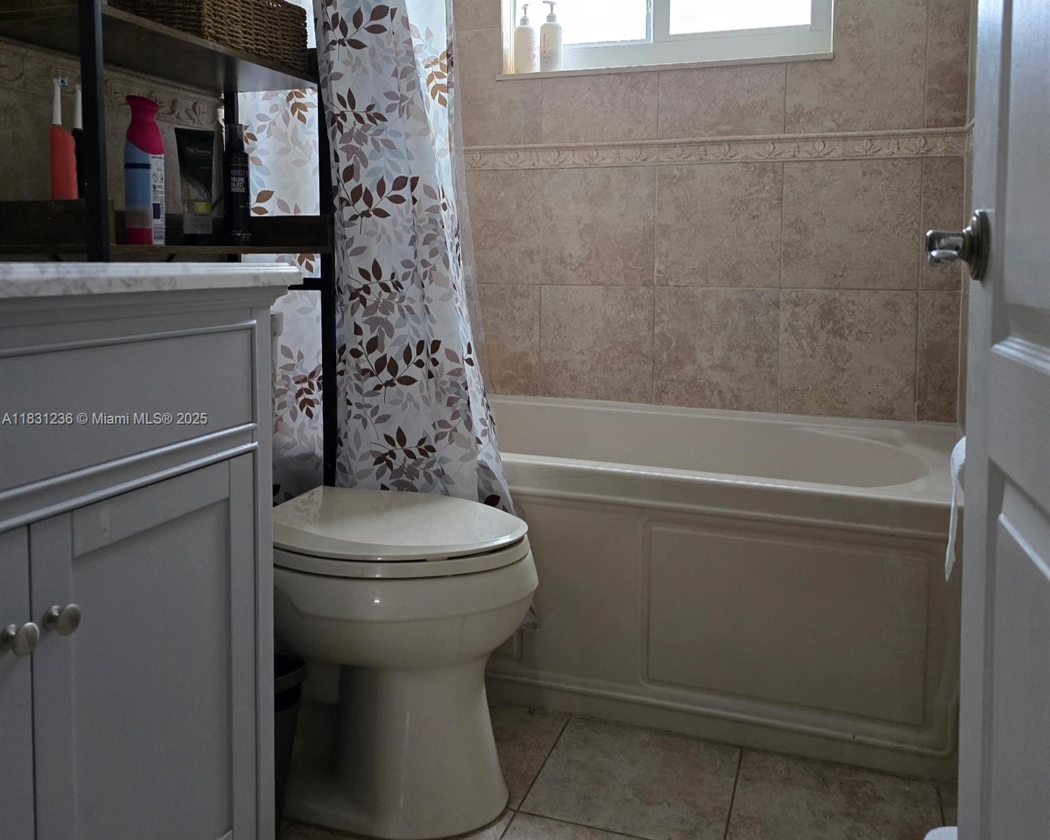 16834 NW 70th Ave, Hialeah, Florida image 12