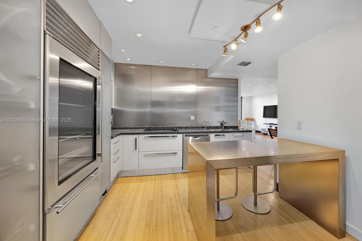 Property photo # 8