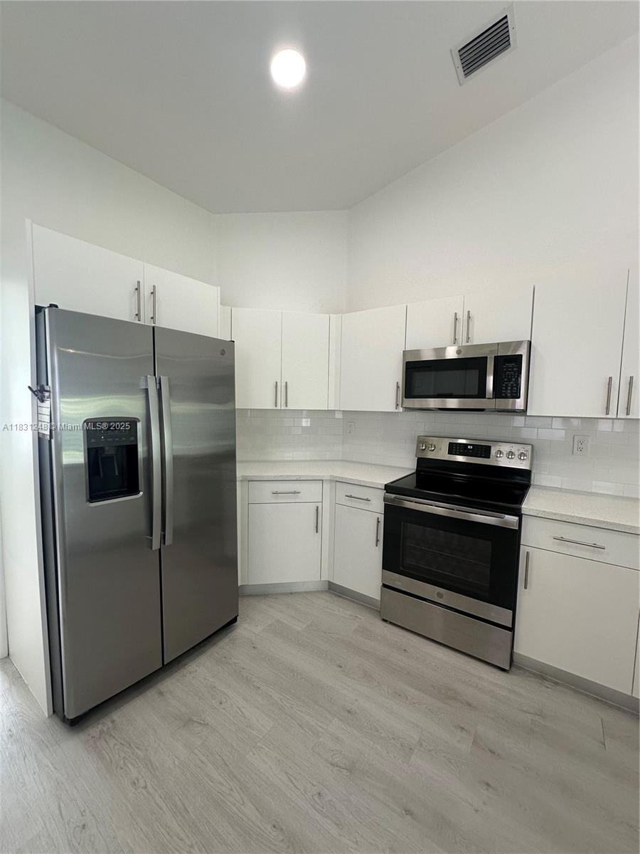 Property photo # 4