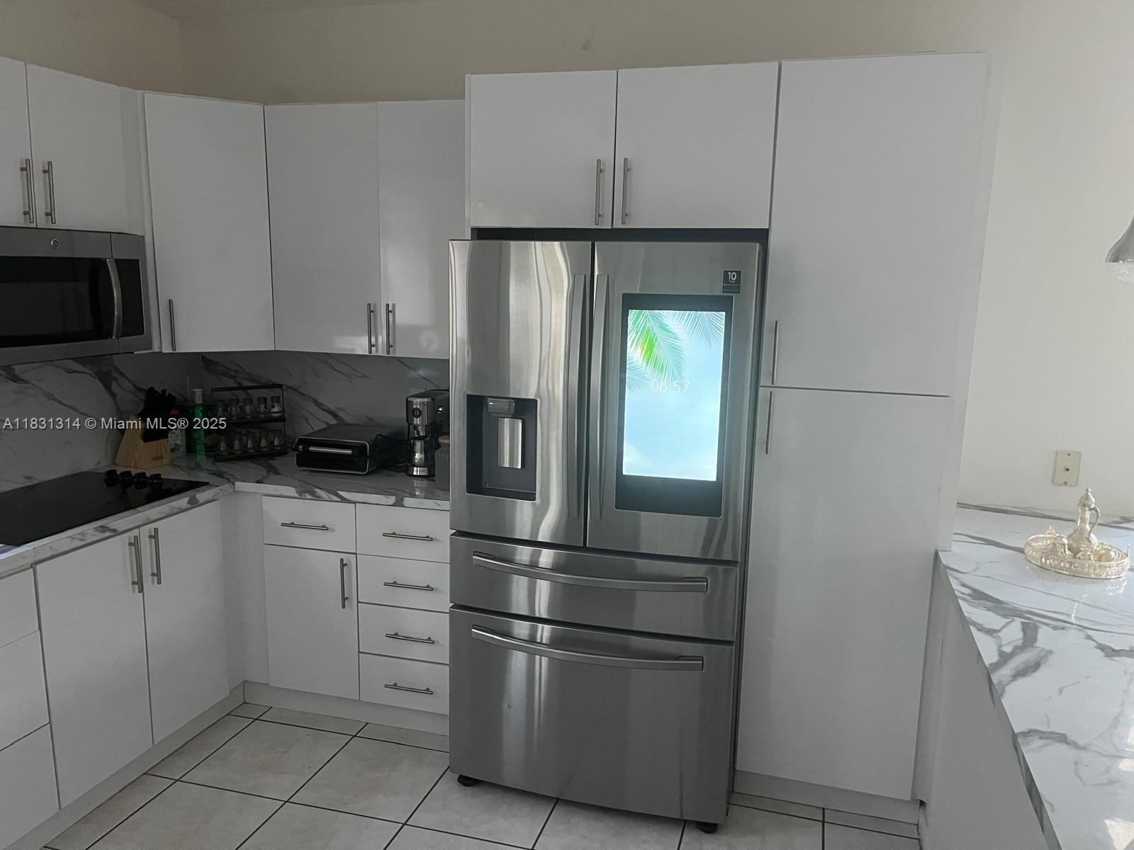 15271 NW 6th Ct, Pembroke Pines, Florida image 2