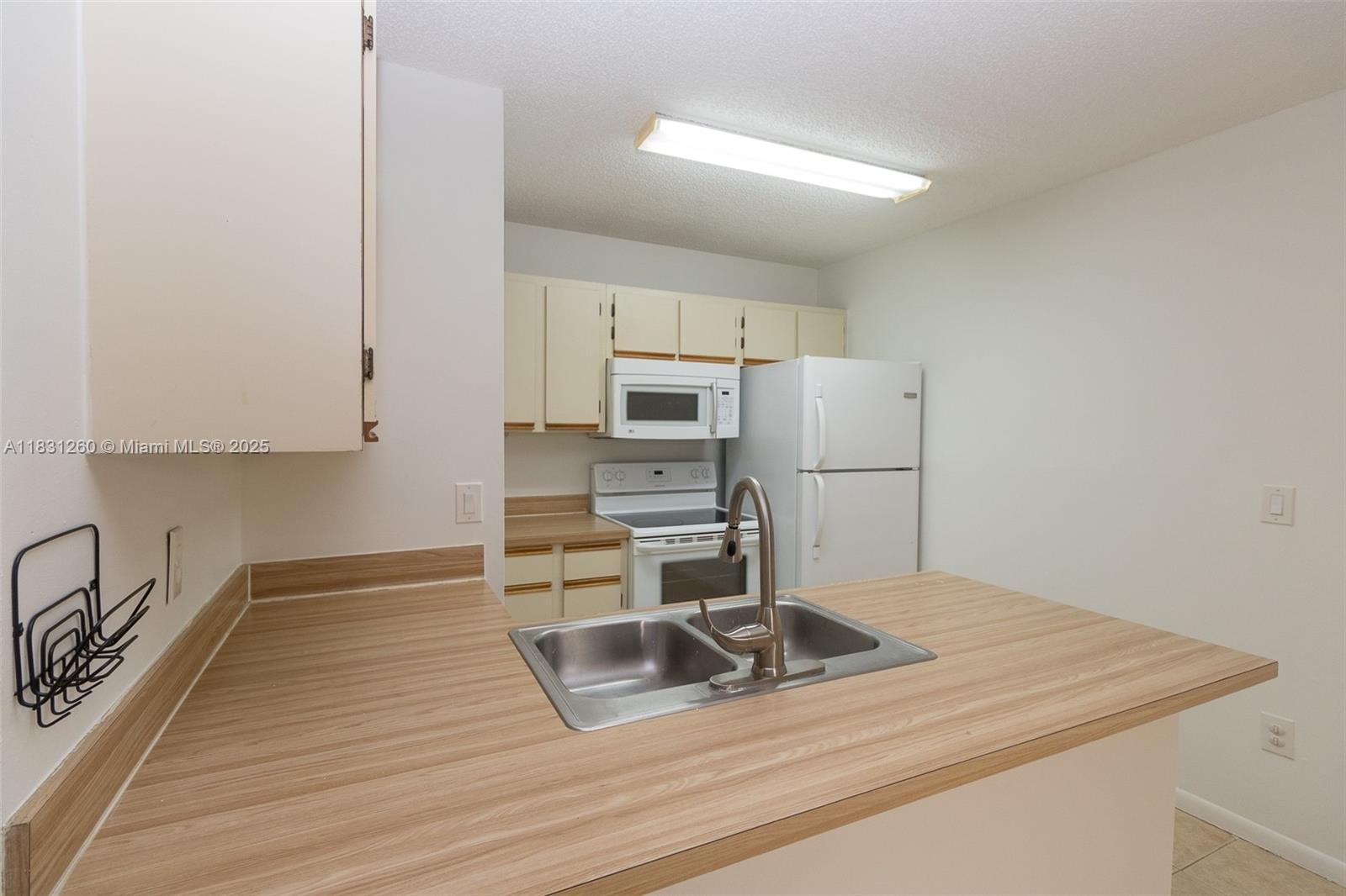 Property photo # 2