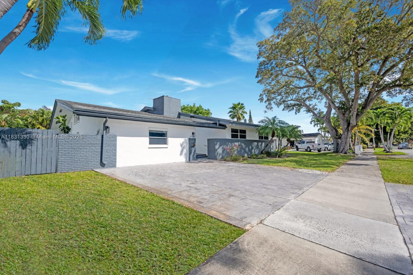 Property photo # 9