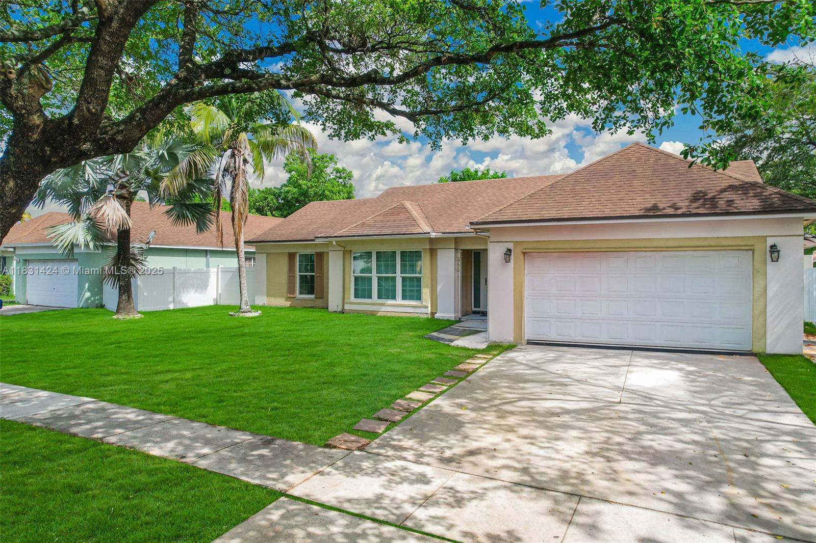 9561 Ashley Dr, Miramar, Florida image 1