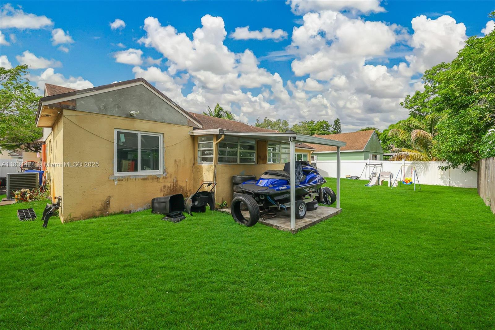 9561 Ashley Dr, Miramar, Florida image 30