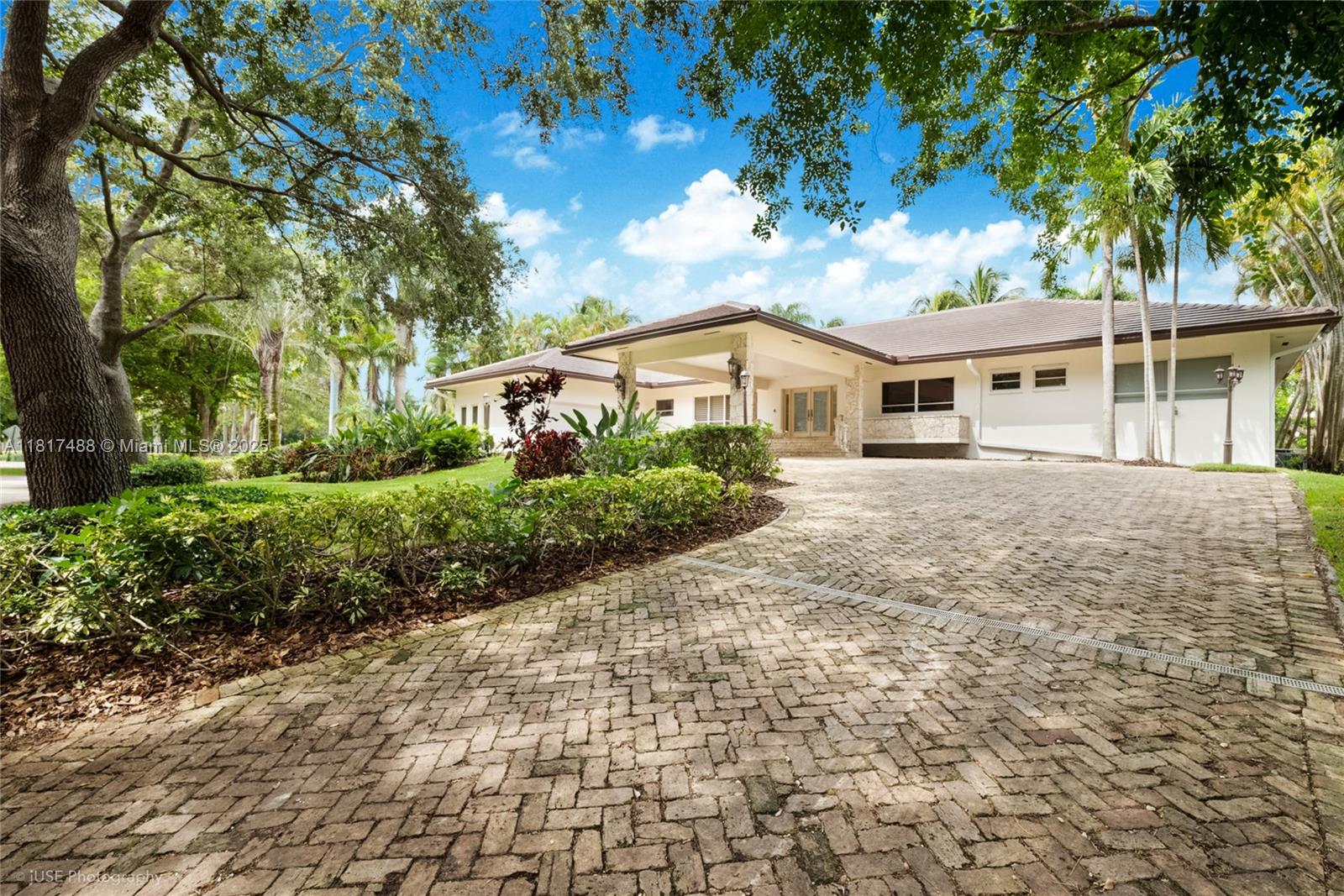 House for Rent in Coral Gables, FL