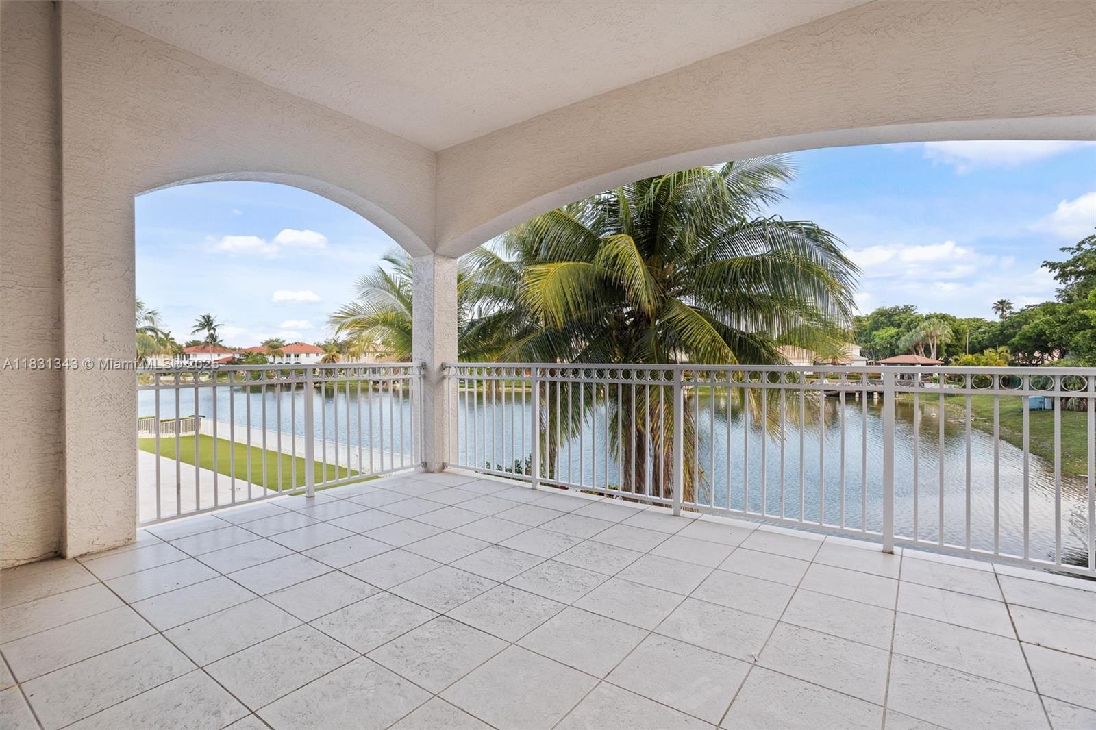 11388 NW 68th St, Doral, Florida image 20