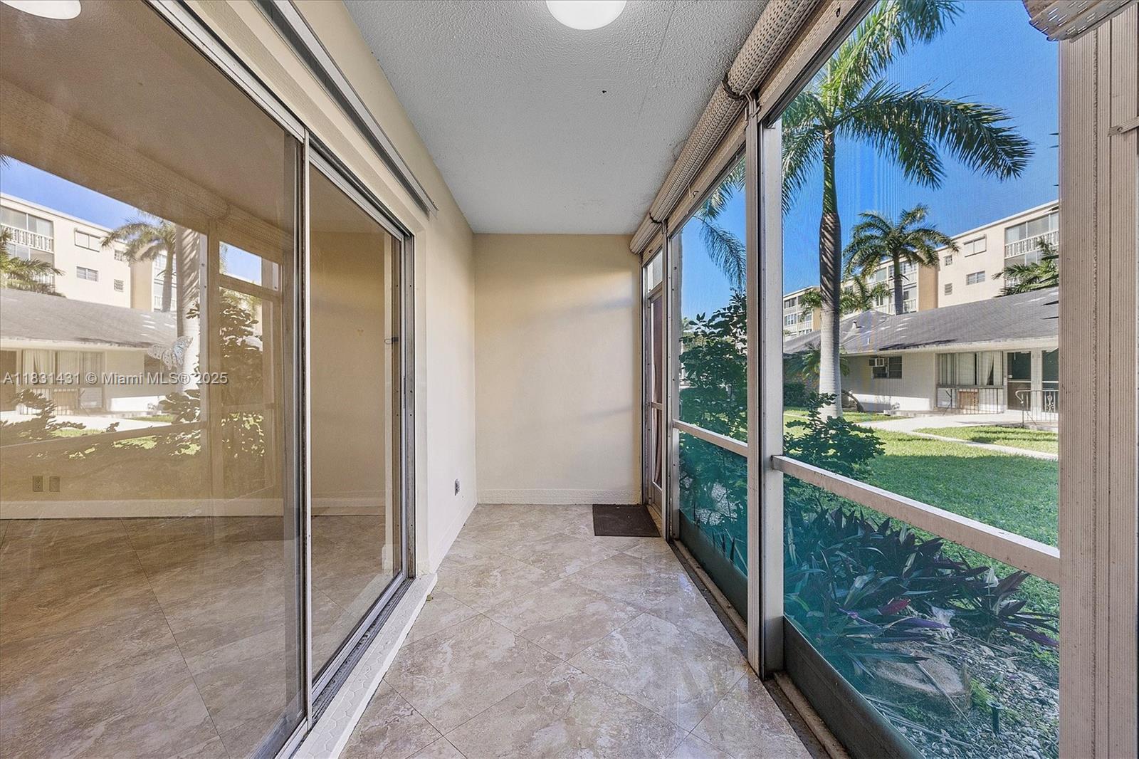 219 NE 14th Ave #101, Hallandale Beach, Florida image 31