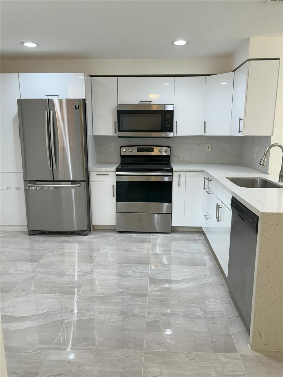 Property photo # 6