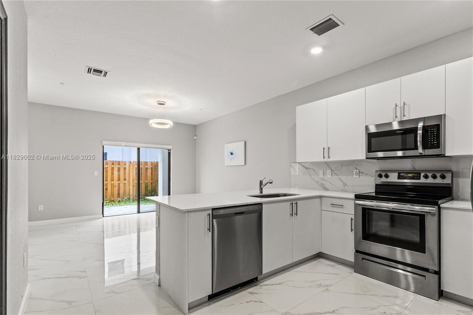221 SW 159th Way, Pembroke Pines, Florida image 10