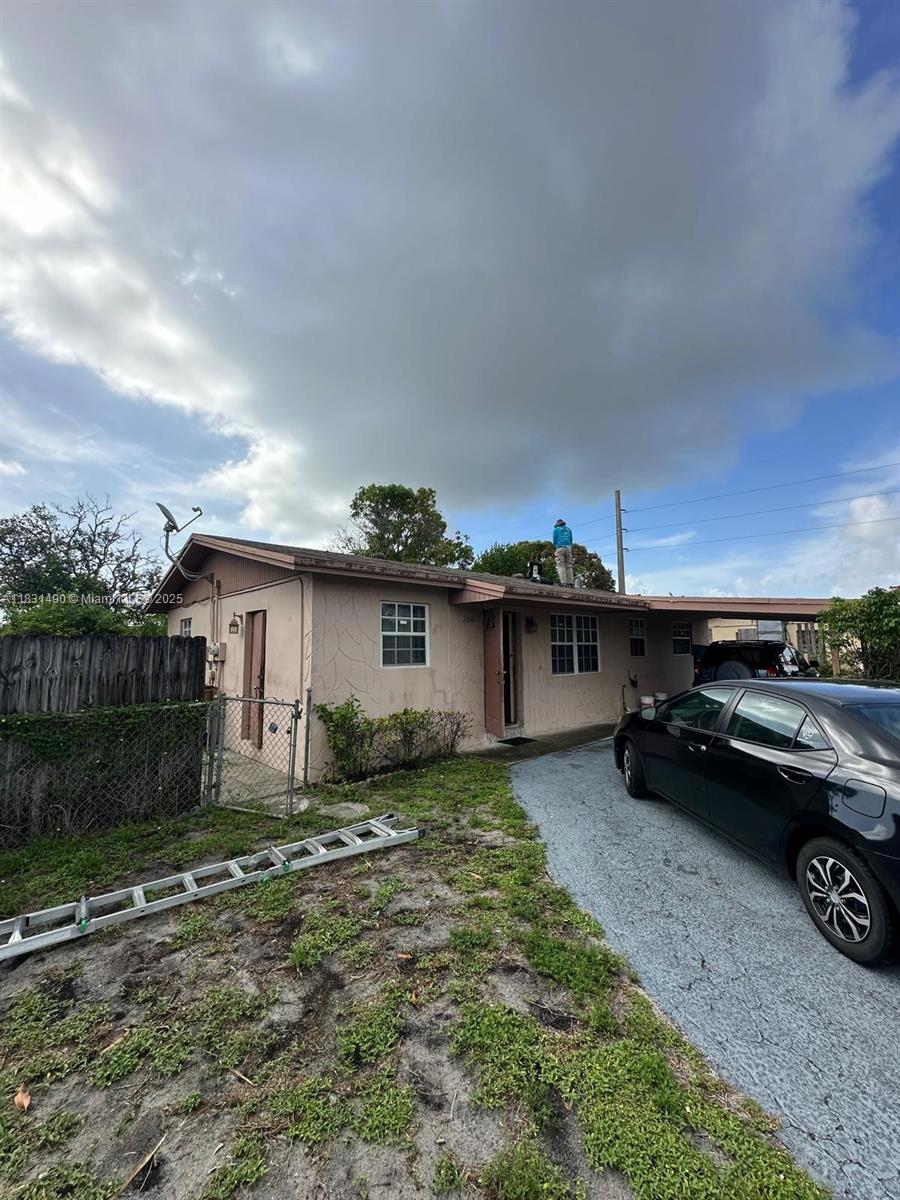 1360 SW 6th Ter, Deerfield Beach, Florida image 6