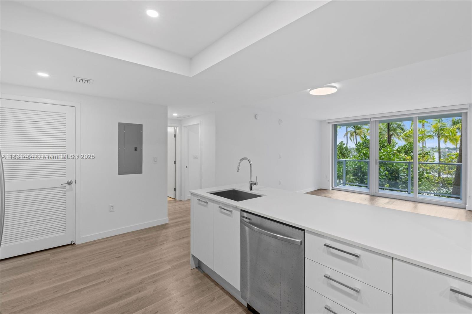 Property photo # 2