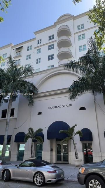 Beautiful studio unit with vinyl floor throughout, washer & dryer in unit, kitchen has granite countertop & SS appliances, upgraded bath, one parking space assigned in the covered garage. Amenities include a swimming pool & fitness center. The building is conveniently located within walking distance of Publix & Phillip Park. The lease includes water, basic cable, and Internet.