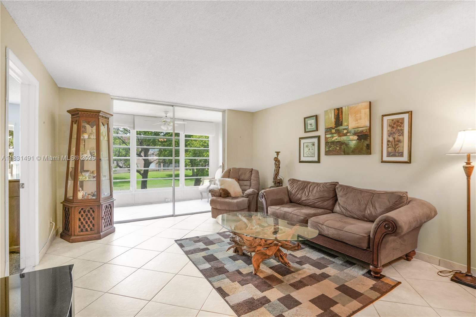9261 Sunrise Lakes Blvd #203, Sunrise, Florida image 2