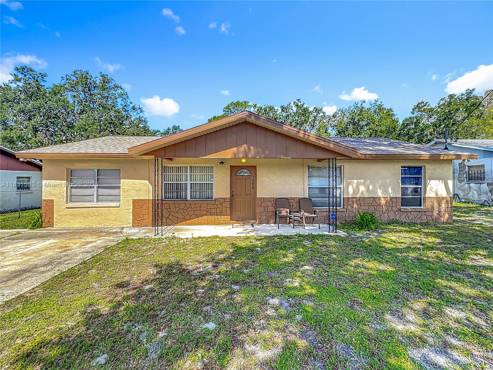 1206 E 27th Street, Bradenton, Florida image 1