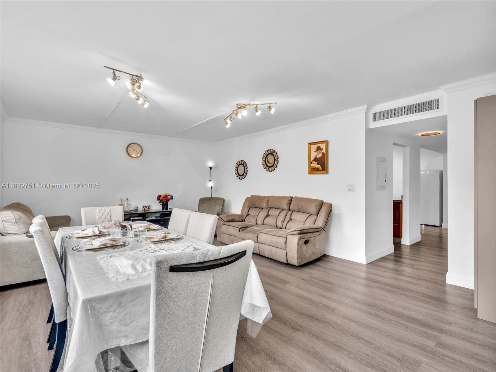 20381 NE 30th Ave #208-7, Aventura, Florida image 15